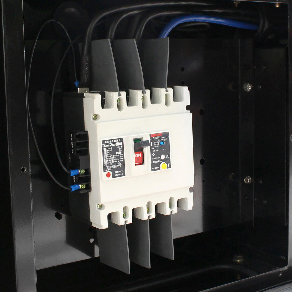 3 phase busbar