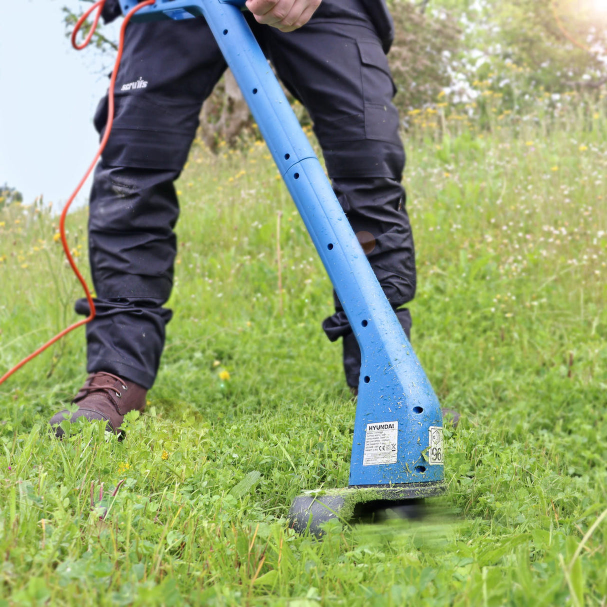 Hyundai 250W Corded Electric Grass Trimmer 250mm Cutting Width| HYTR250E