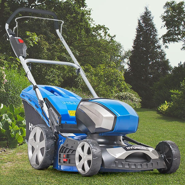 Hyundai 80V Lithium-Ion Cordless Battery Powered Lawn Mower 45cm Cutting Width With Battery and Charger | HYM80LI460P