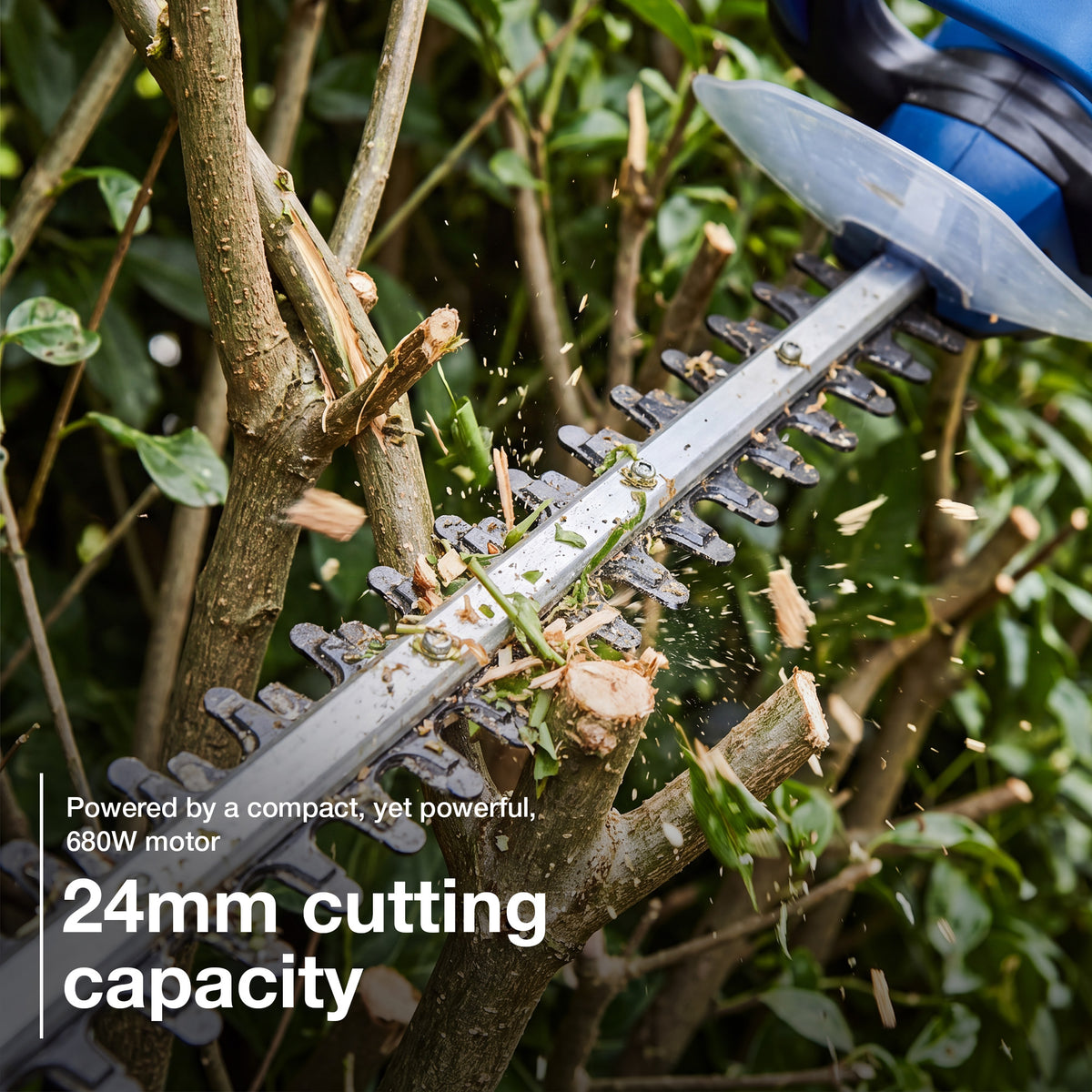 Hyundai 680W Corded Electric Hedge Trimmer, 24" / 61cm | HYHT680E