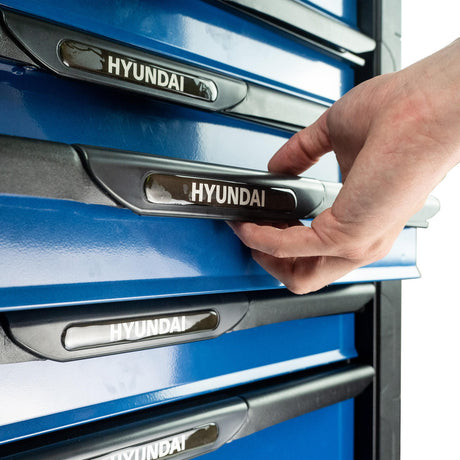 Hyundai 175 Piece 7 Drawer Castor Mounted Roller Tool Chest Cabinet | Soft close openings