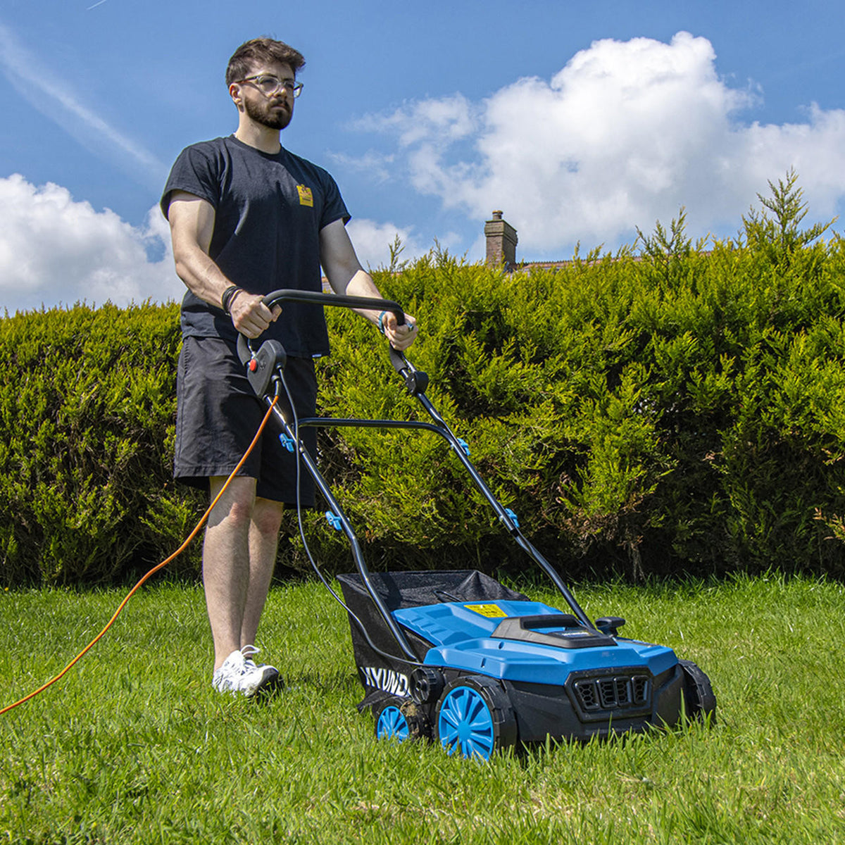 Using the HYSC1600E Scarifier and Aerator