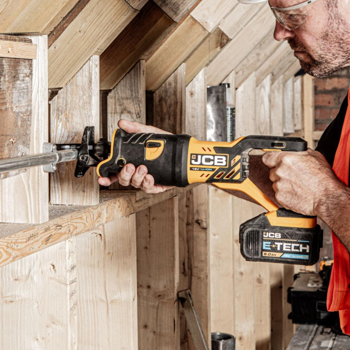 JCB 18V Cordless Reciprocating Saw, 3Ah Li-Ion Battery & 2.4A Fast Charger | 21-18RS-3CX