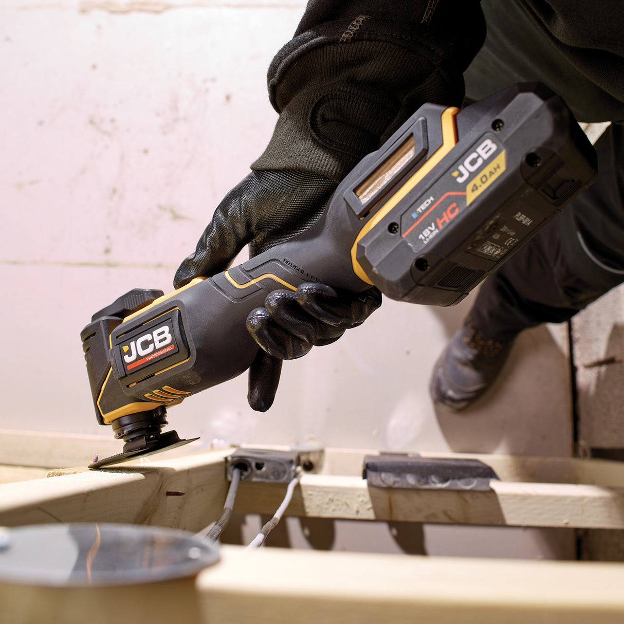JCB Pro 18V Multi Tool, Brushless, 9-Speed Control, Tool-Free Change  (Bare Tool) | JCB-18PMT-32