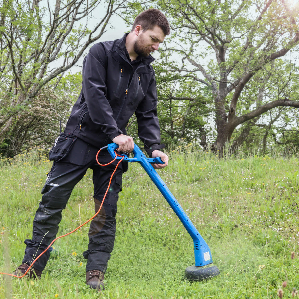 Hyundai 250W Corded Electric Grass Trimmer 250mm Cutting Width| HYTR250E
