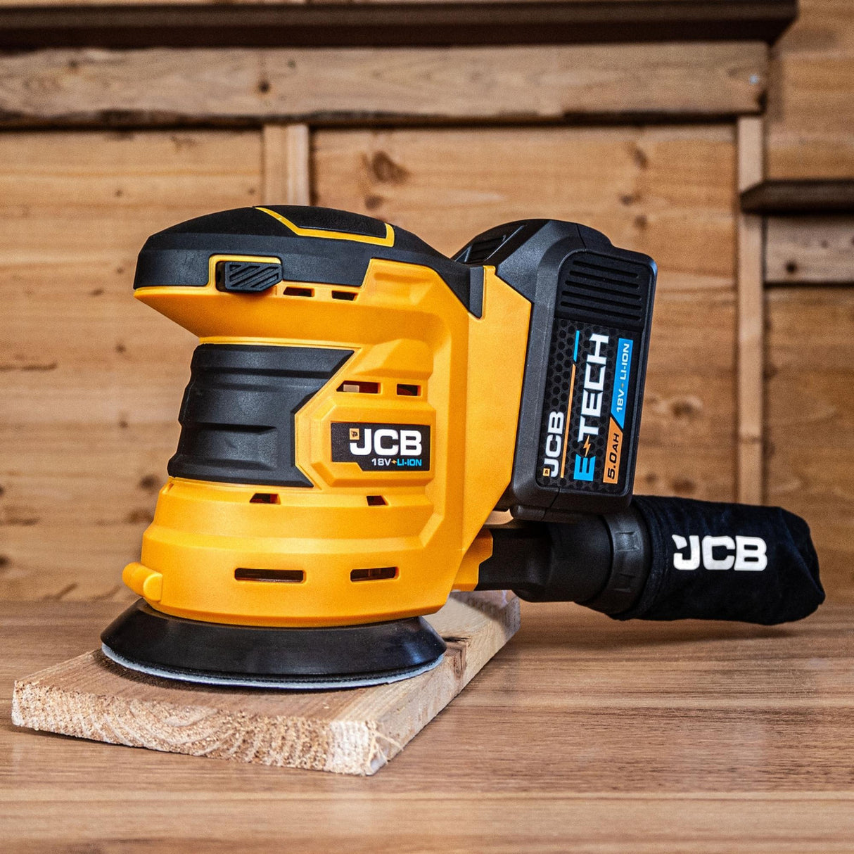 JCB Cordless Random Orbital Sander 125mm 5'', 2.0-5Ah Li-ion Battery, Dust Bag and Accessories | 21-18OS-B - 21-18OS-B (Bare Unit)