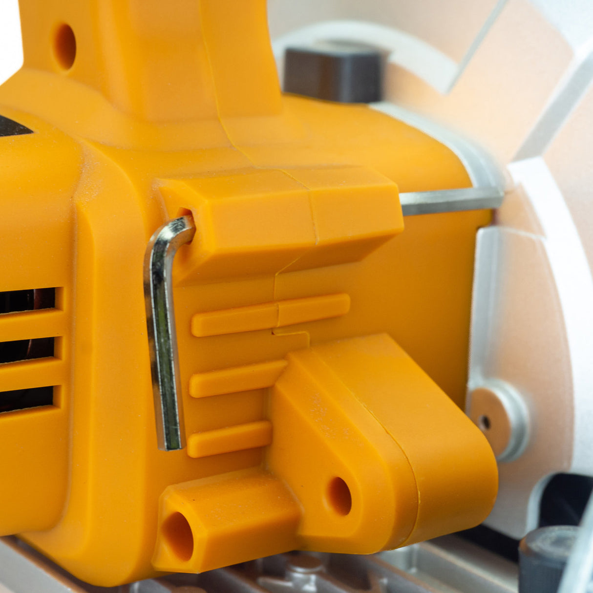 JCB 18V Cordless Circular Saw 165mm 6.5" Li-Ion Battery 2-5.0Ah | 21-18CS-B - Bare Unit + 4.0Ah Battery