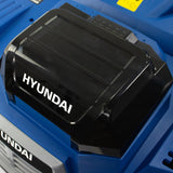 Hyundai 15'' 38 cm 2x 20V (40V) Artificial Grass Brush, 4Ah Li-ion Batteries, Brushless Motor | HY2197