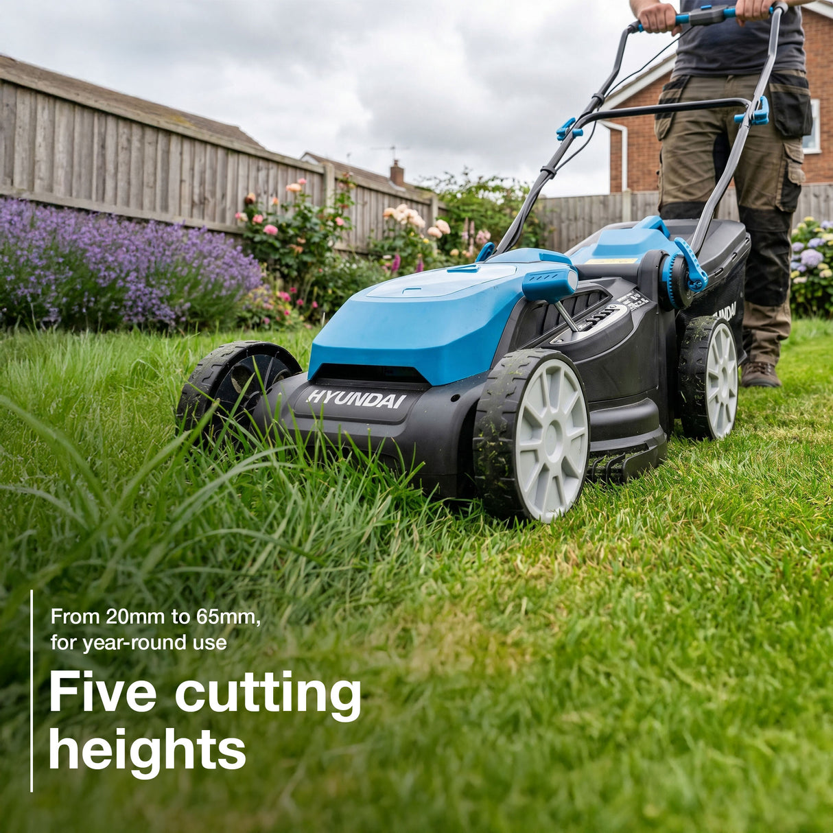Hyundai 38cm / 15" 40V (2x20V) Brushless Cordless Lawnmower,  36L Bag | HY40CLM38