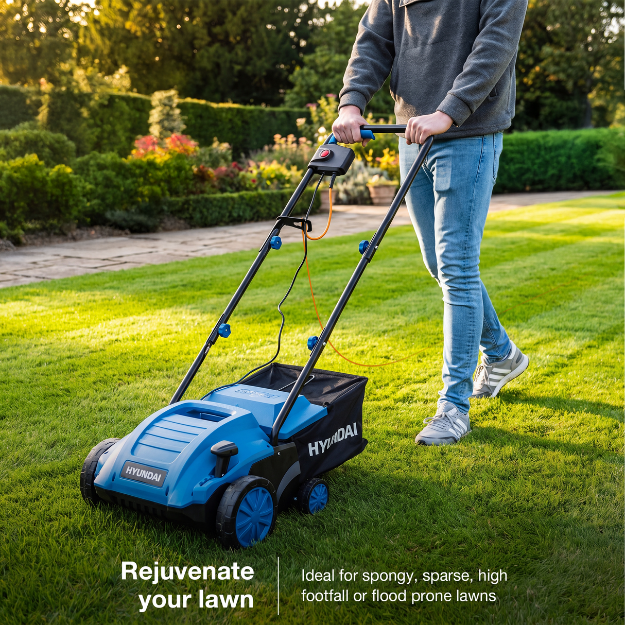 Hyundai 12.6'' / 32cm Electric Lawn Scarifier Aerator Lawn Rake 1500W 230V | HYSC1532E